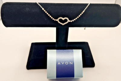 Avon Sparkling Chain w/Rhinestone Heart Accent Anklet - 2003