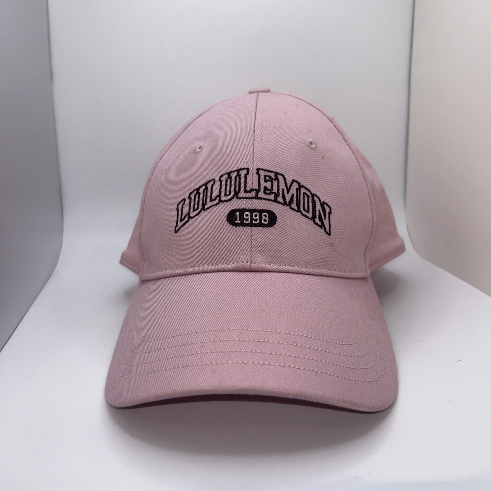 Lululemon Classic Ball Cap Structured Embroidered… - image 1