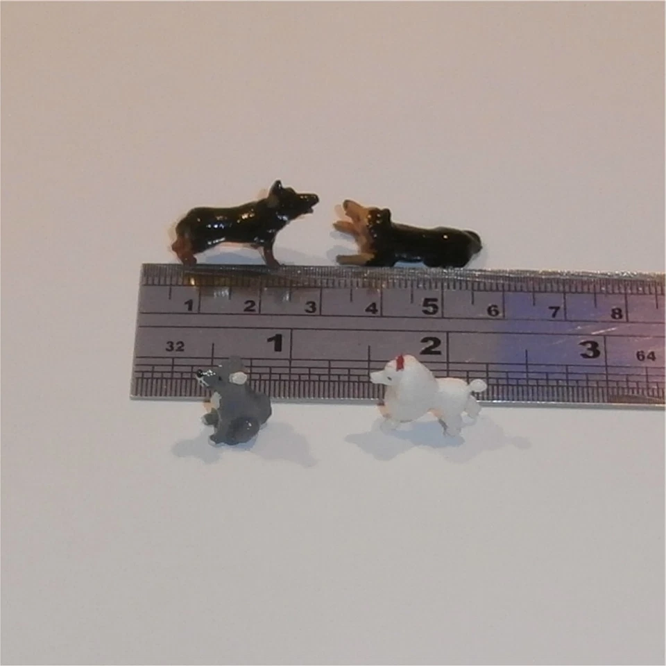 Corgi Toys  486 Chevrolet Impala Kennel Club Set of Dogs - Image 4 of 4