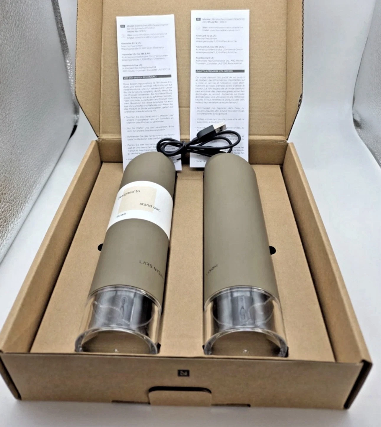LARS NYSØM Austrian Design Electric Salt and Pepper Grinder Set Taupe Brown USB