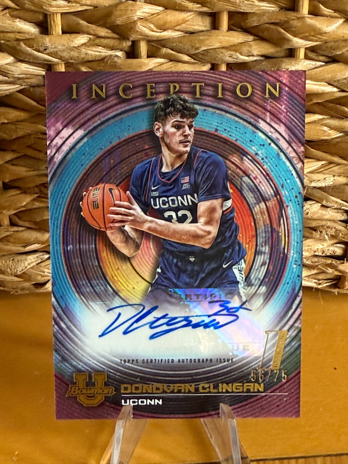 R1989 2022-23 Bowman U Inception Auto Donovan Clingan Fuchsia 56/75 UCONN