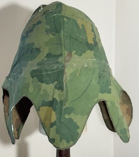 VIETNAM ERA USMC REVERSIBLE MITCHELL PATTERN CAMOUFLAGE HELMET COVER