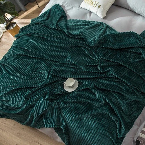 Green Fleece Flannel Throw Blanket Fuzzy Soft Soft Fleece Flannel Throw Blanket - Image 4 of 4