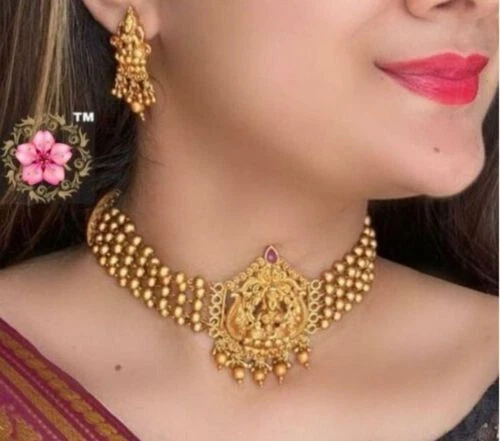 Antique Gold Choker Necklace Set – Avya Collections