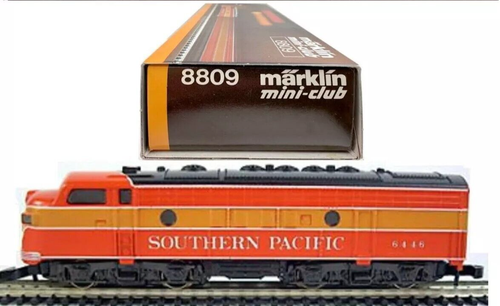 Z Marklin 8809 EMD F7 Southern Pacific Diesel Loco +CC (Tested) + 8640 Caboose - Picture 2 of 4