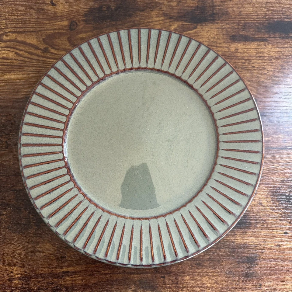 Tabletops Gallery Monroe Sage Green Stoneware Dinner Plate Lot Of 4 - Image 2 of 4