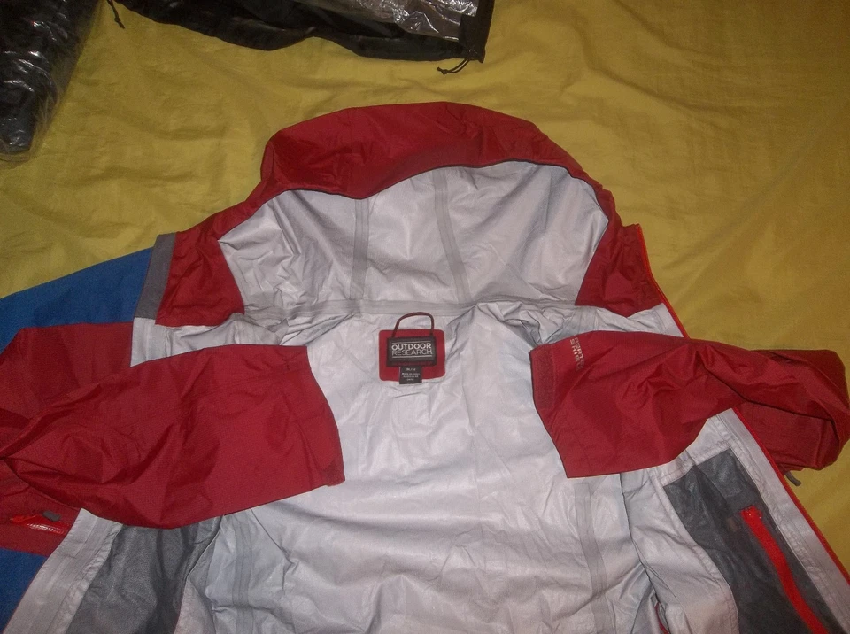 Chaqueta Abrigo Parka Exterior Research 3 Capas Paladín Alpino Rojo Oscuro Escudo Pertex Foto 4 de 4