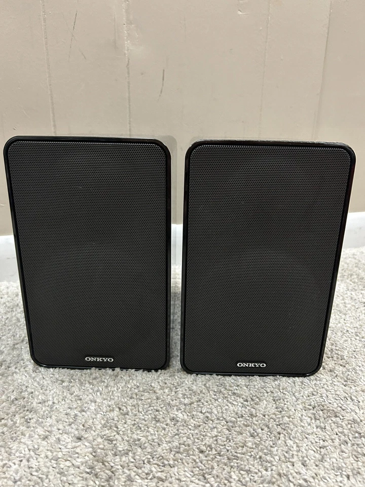 Lot of 2 Onkyo Bookshelf Speakers Model D-T25 Black 40W - Image 2 of 4