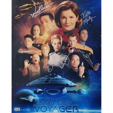 Star Trek Voyager Cast Autographed Photo #1 (16x20)