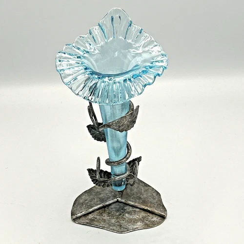 FENTON Blue Single Glass Jack in Pulpit Table Sconce Vase w/Leaf Vine Metal Base