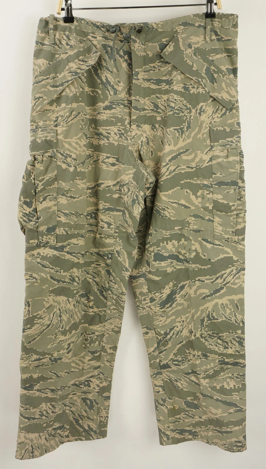 Barrier Wear Military Issue Waterproof Men's Medium Adjustable Camo Cargo Pants