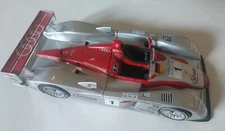 2002 Audi Infineon R8 Le Mans 1:18 Diecast Car Model GT Racing Maisto Sieger