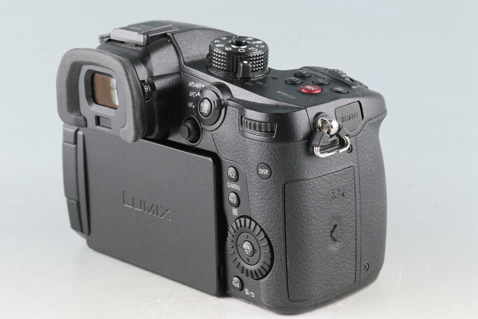 Panasonic Lumix DC-GH5S Mirrorless Digital *Japanese version Panasonic Lumix DC-GH5S Mirrorless Digital *Japanese version