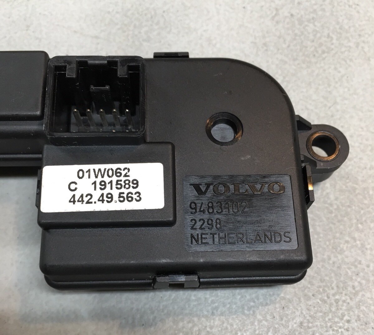 Volvo Power Sun Roof Motor Sunroof Control Module 9483102