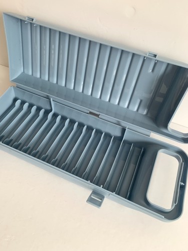 Vintage Take-A-Long Blue Portable Hard Case Cassette Holder w/ Handle - Picture 7 of 8