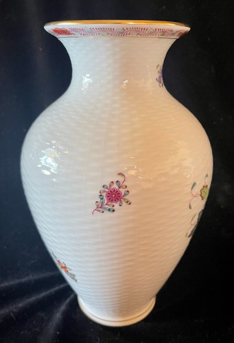 Herend Basketweave Chinese Bouquet Multicolor 9" H Vase - Picture 2 of 5