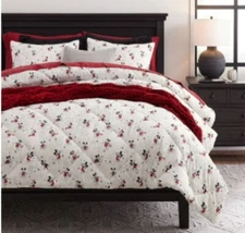 BRAND NEW - Pottery Barn Holiday Mickey Mouse Percale Sheet Set, King/Cal.King