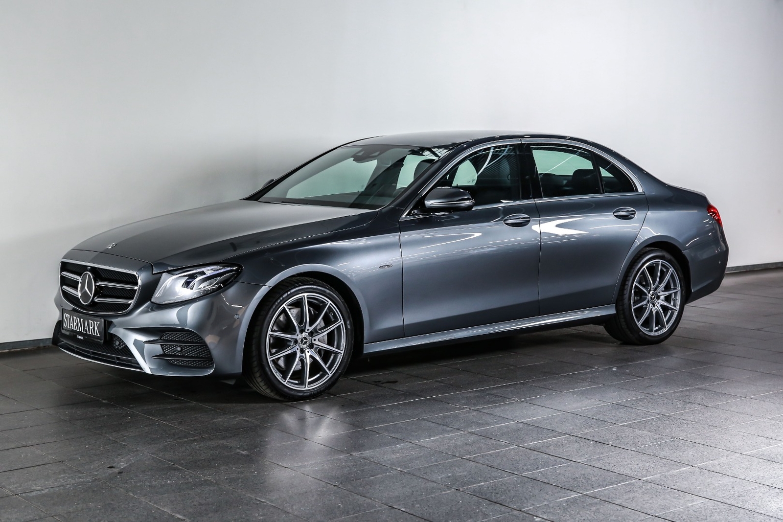 Mercedes-Benz E220 d 2,0 AMG Line aut.
