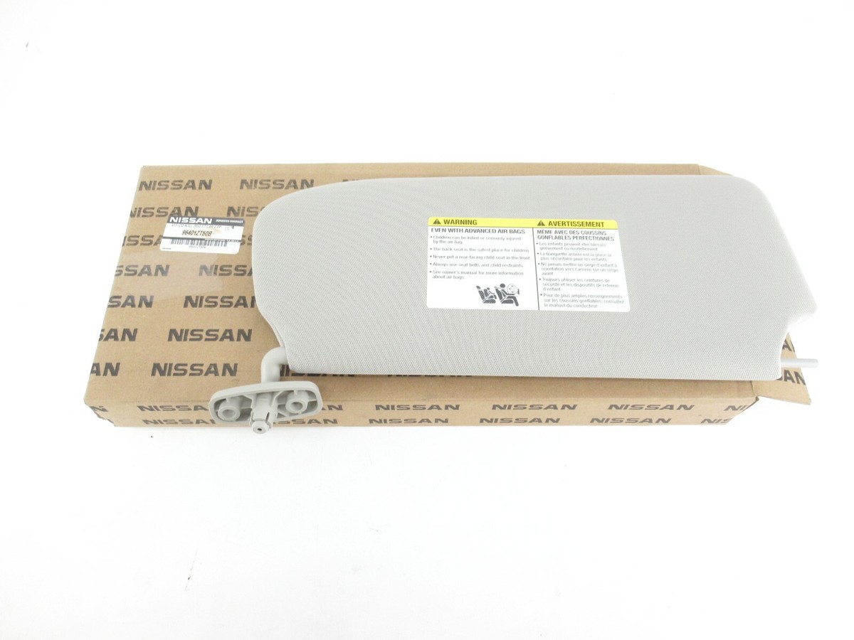 Genuine Nissan 96400-ZT50B 96401-ZT50B Sunvisor Pair w/ Mirror