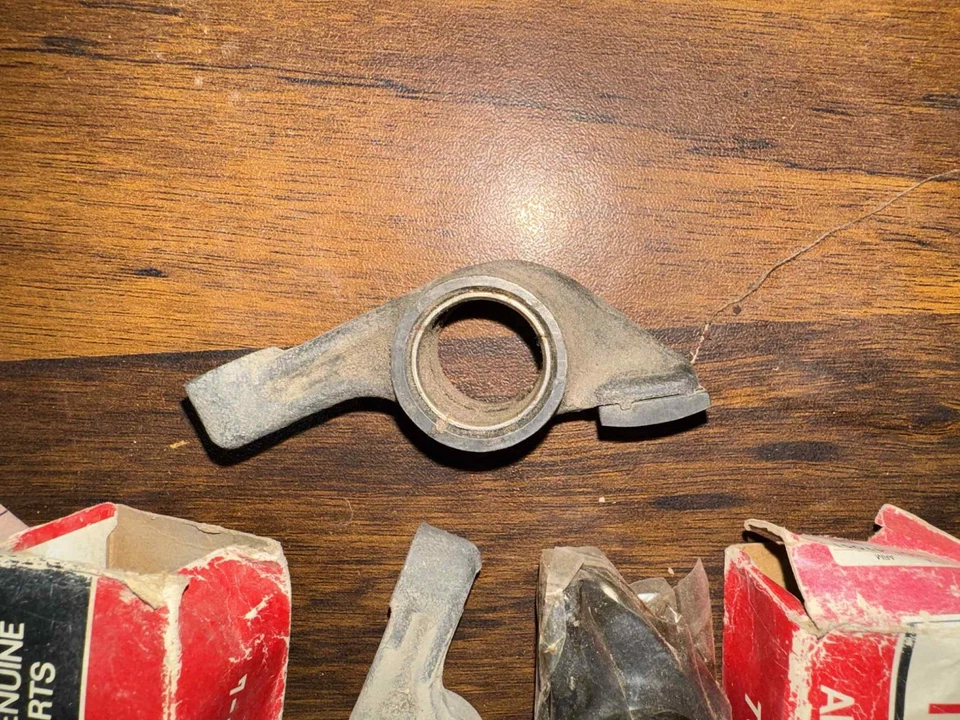 Nuevo Stock Antiguo Toyota Crown Mark2 Cresta Chaser Válvula Balancín Nº1 Sub Conjunto Foto 4 de 4