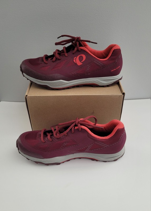Pearl Izumi X-Alp Canyon Women’s Burgundy Cycling Shoes Sz. 40 US 8