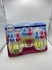 Febreze Odor-Fighting Fade Defy PLUG Air Freshener Refill, Downy April Fresh, 3