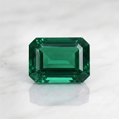 AAA+ 10 CT Lab Grown Emerald Green Zambian Color VVS1 Clarity 10x14 MM Gemstone