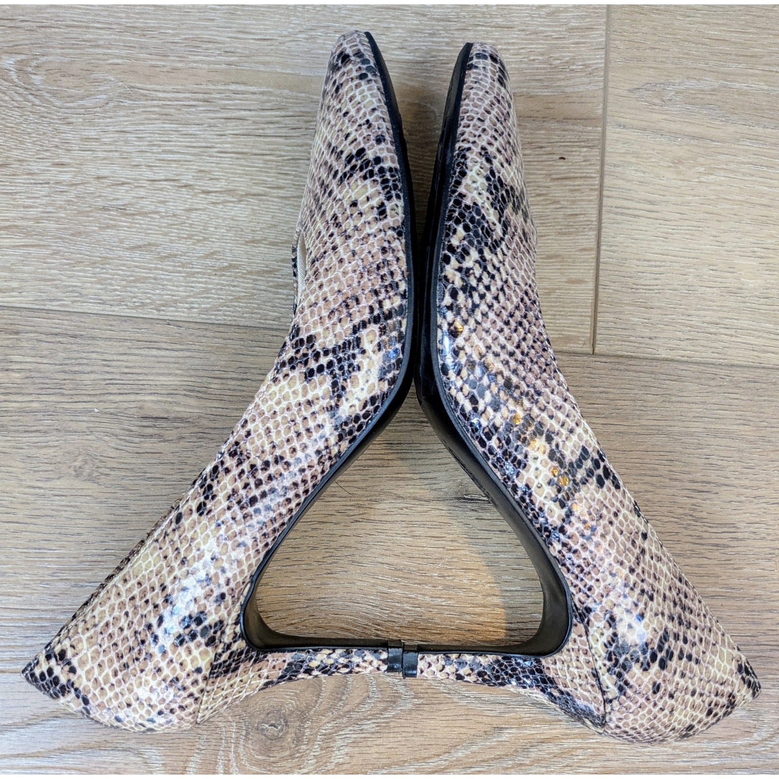 Life Stride Sevyn Pump Heels 8.5 Tan Brown Faux Snakeskin 3" Elegant Comfort