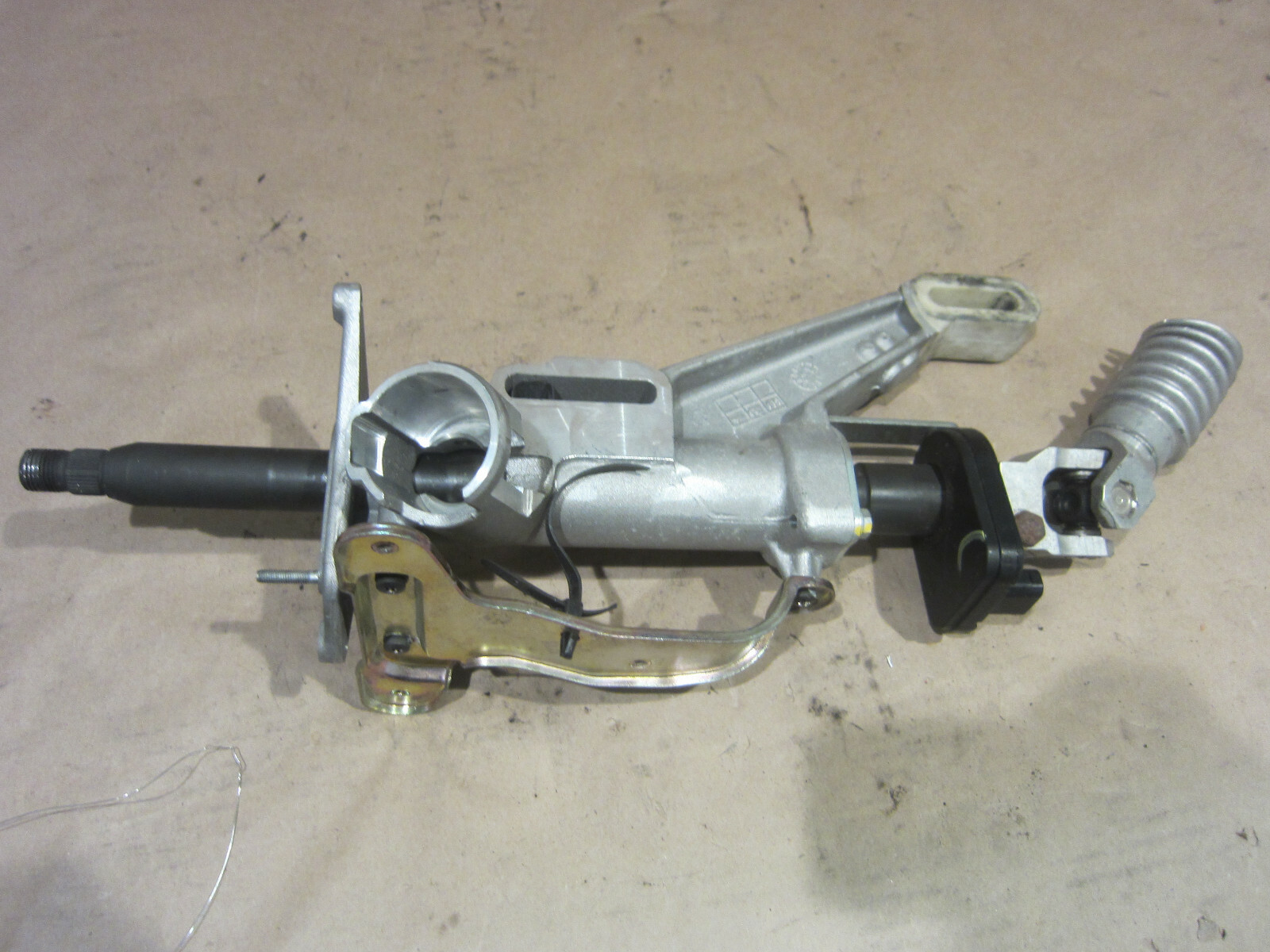 Ferrari 430 - Steering Column Support With Bracket - P/N 197700