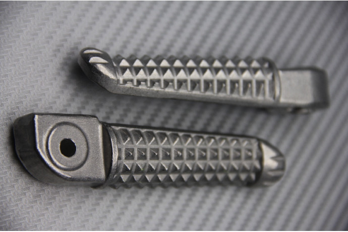 Cale-pieds arrière antidérapants YAMAHA R1 argent haute adhérence - 2