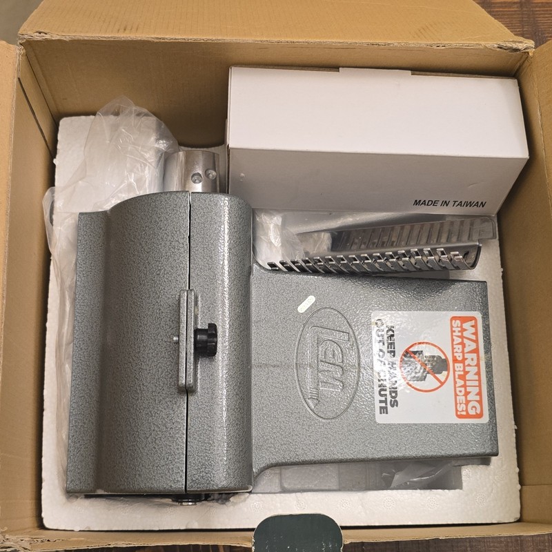 NEW LEM Products 433TJ Jerky Slicer & Tenderizer 2 in 1 Meat Grinder Attachment