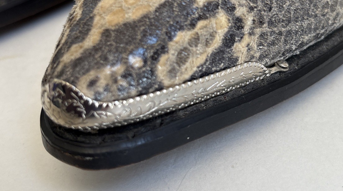 Ladies Realistic Python Silver Toe Caps Angled He… - image 6