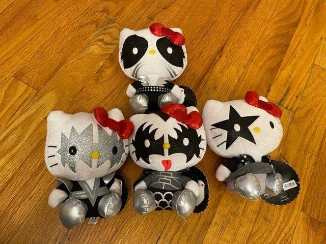 Lot Kiss TY Beanie Babies NWT Collectible Estate Sale hard to