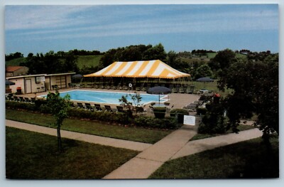 Quality Inn West St. Clairsville Ohio OH VTG Postcard Sunburst Swimming Pool