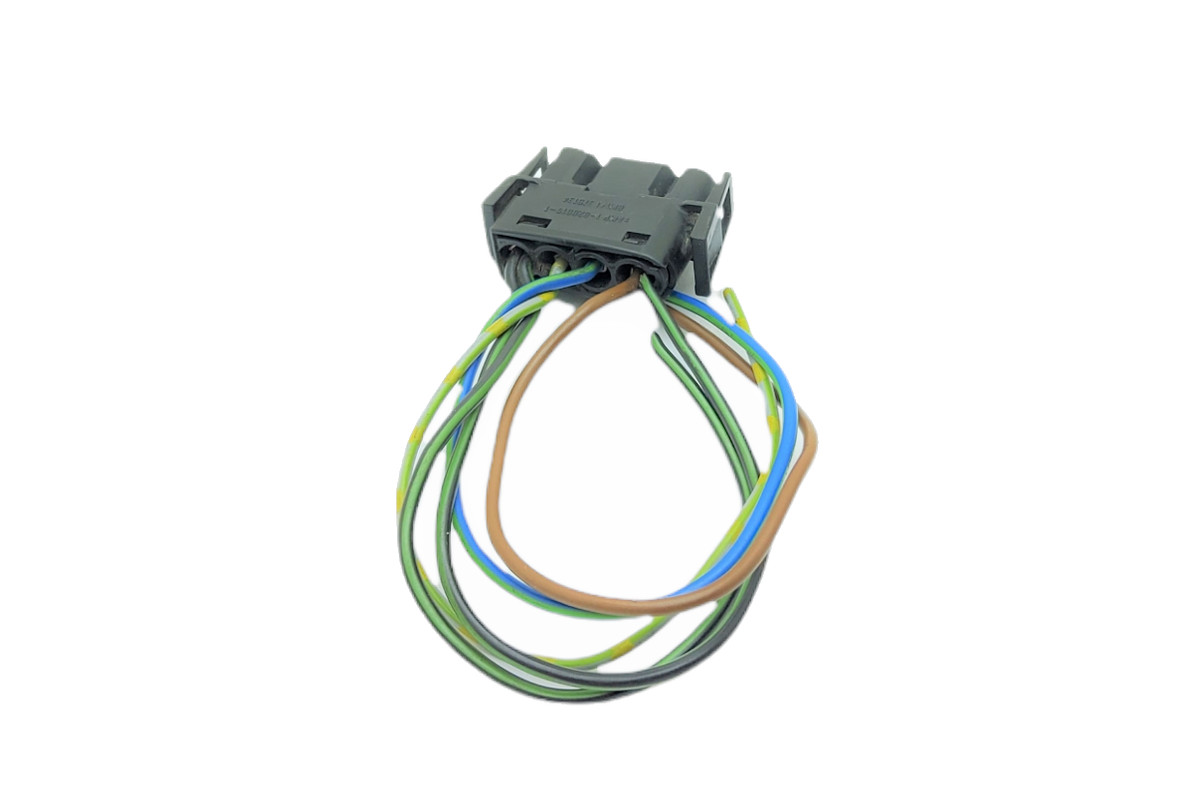 Used BMW E36 E34 E39 E32 E31 4 PIN Connector Plug Housing  