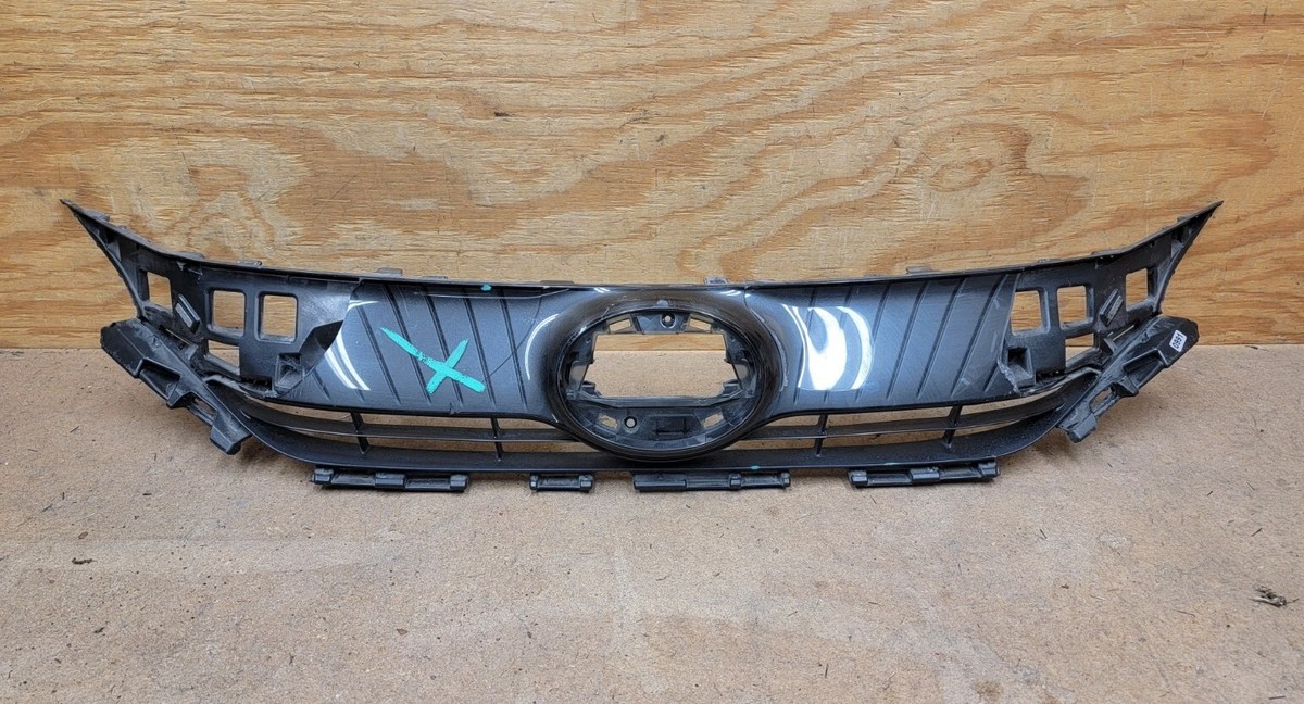 2021 2022 2023 TOYOTA VENZA Front Inner Upper Grille OEM 53101