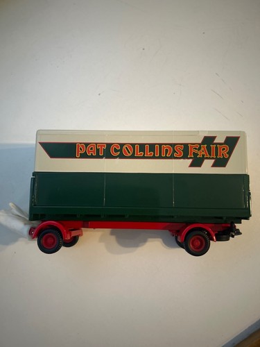 Corgi Classics-Pat Collins Fun Fair - Picture 7 of 12