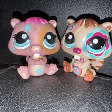 Littlest Pet Shop LPS Beaver #2134 and #1580 Postcard Pet Brown With Tattoos