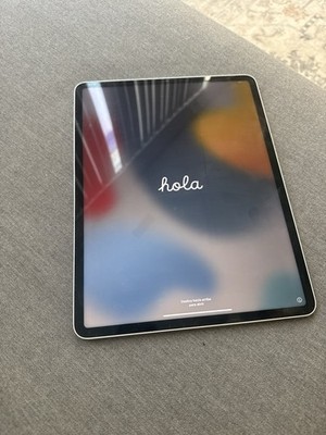 iPad Pro 128GB 12.9  (2021 5th Gen) + Apple Pen + Keyboard