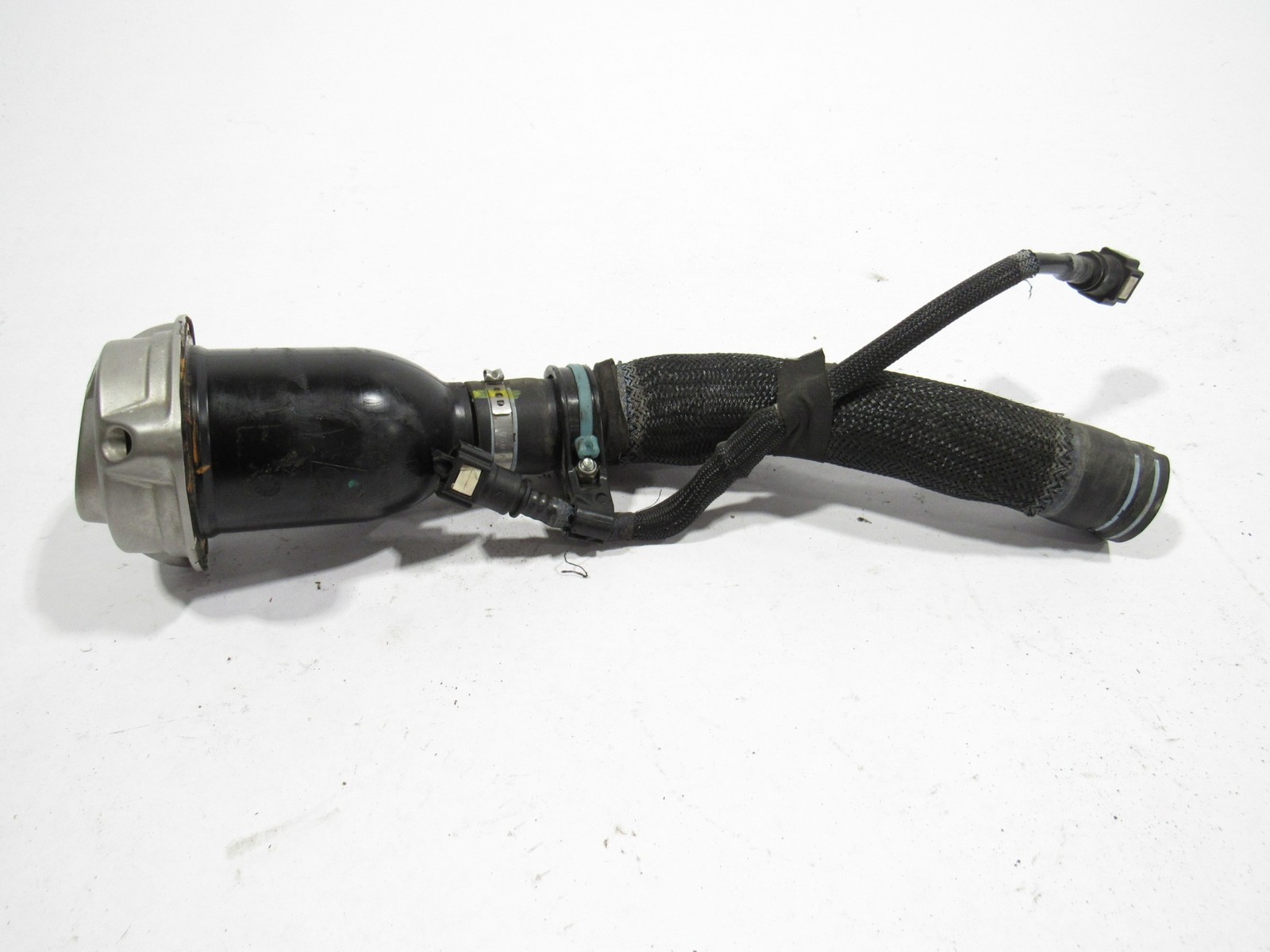 Ferrari 458 Italia 2011 Fuel Gas Filler Neck Tank Hose Pipe Line Tube 09-15 ;:Y