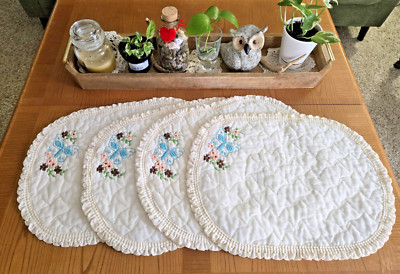 Vintage Quilted Placemats Cream Butterfly Oval Ruffle Granny Cottage Core 4
