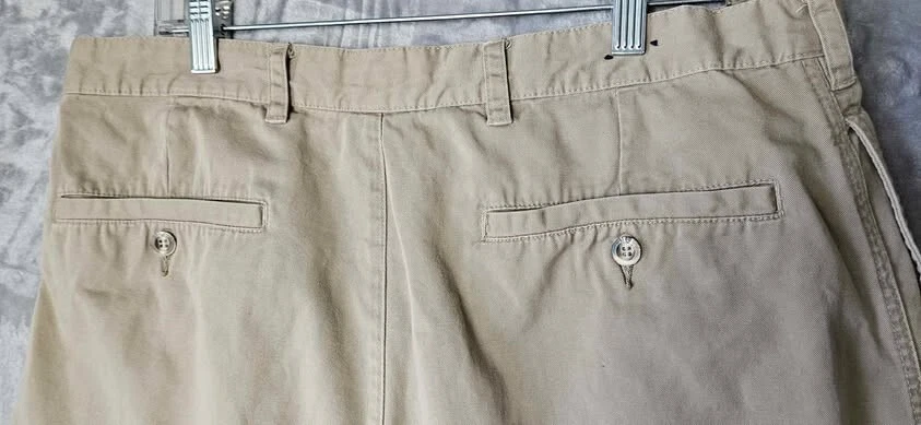 Honors Mens Shorts Size 34 Measured Chino Beige 12" Rise  7" Inseam - Image 3 of 4
