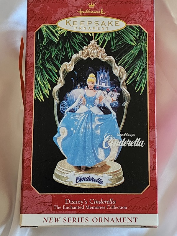 Hallmark Keepsake 1997 Disney's Cinderella Ornament - #1 In Enchanted Memories