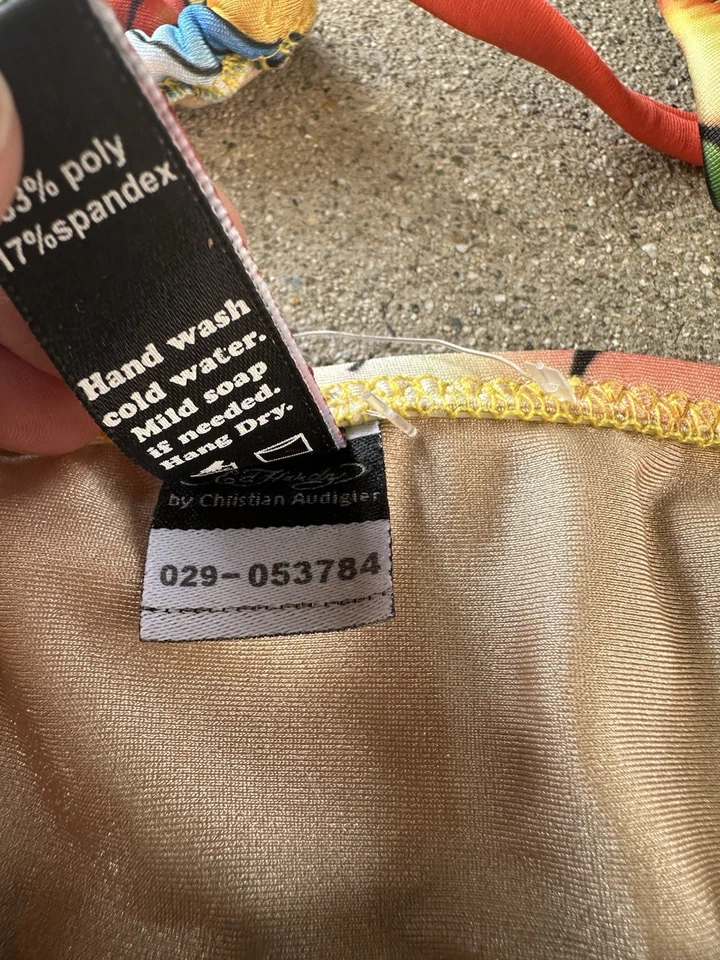 Conjunto de biquíni ED HARDY vintage Y2K caveira cruzada cordas ousadas tatuagem média natação - Imagem 3 de 4