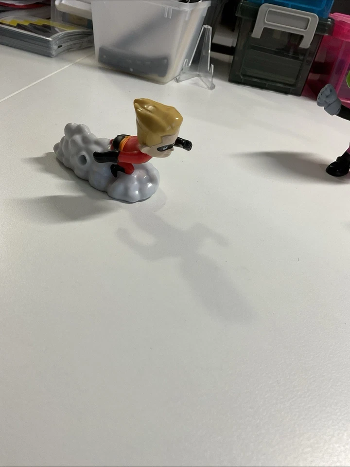 Lote de pequeños juguetes de cultura pop algunos de colección, Mc Donald's etc. Foto 2 de 4