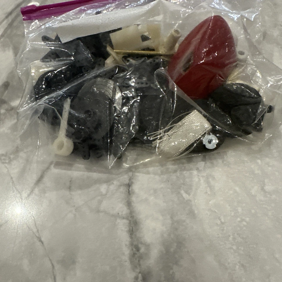 Futaba S9001 + Parts Lot - Image 4 of 4