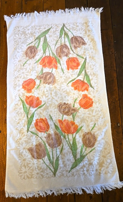Vintage Tulip Floral Bath Towel 1970s Brown Orange Fringed Daisies
