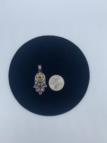 stainless-steel silver Hamza hand pendant with golden tone David's star - Picture 5 of 5