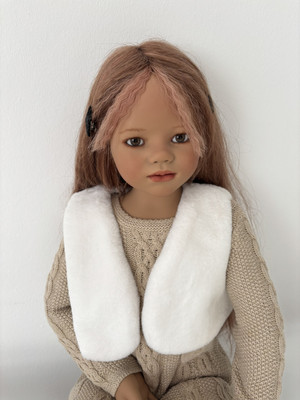 Annette Himstedt Puppe / Doll Ajescha (2008): COA, Originalkleidung und -karton