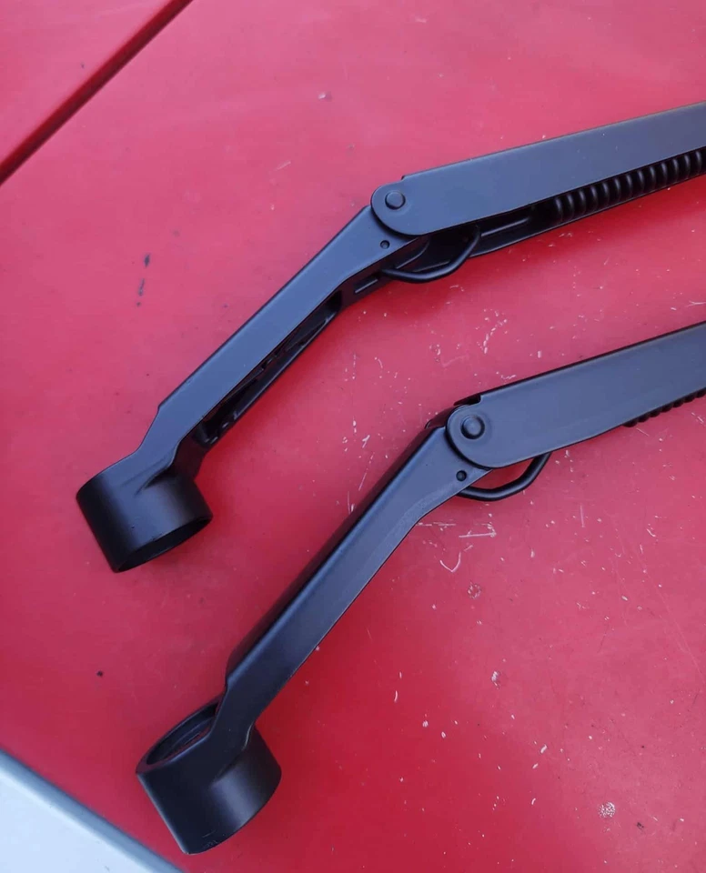 2008-15 SCION XB FRONT LEFT /RIGHT OEM WINDSHIELD WIPER ARMS & REAR ARM (REDONE) - image 3 of 4